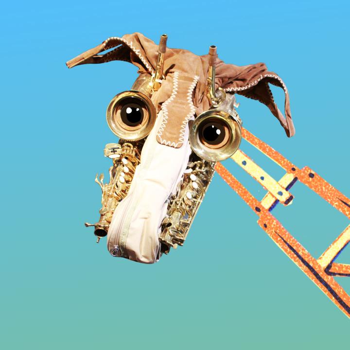 Illustration einer Giraffe mit Saxophon als Kopf.