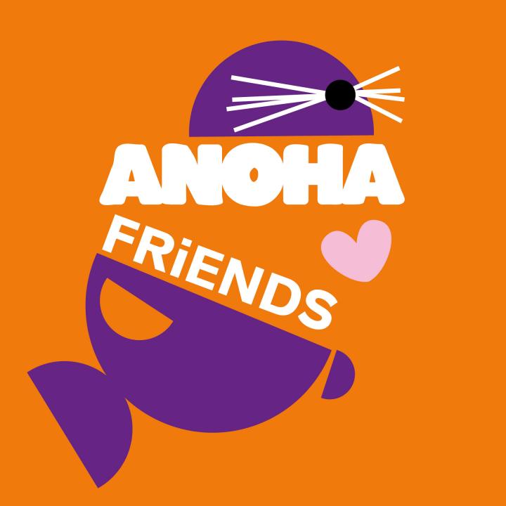 Lila Robbe auf orangem Hintergrund mit der Schrift "ANOHA FRIENDS Mach mit!"
